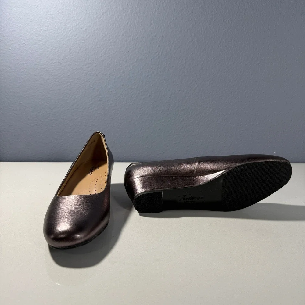 Trotters wedge pumps
